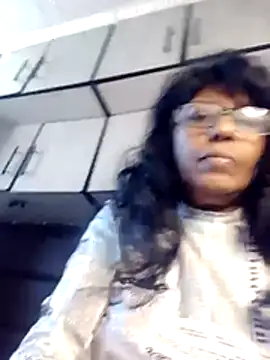 Snapshot of MsAttitude chatting on July 16, 2026, 9:28 am MsAttitude online show from July 16, 2026, 9:28 am