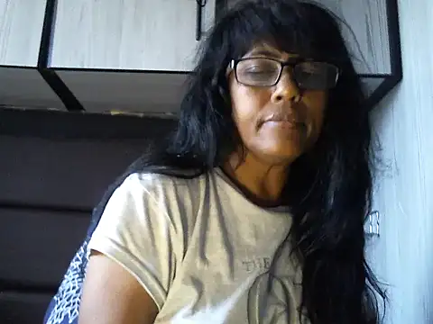 Snapshot of MsAttitude chatting on February 20, 2026, 12:18 pm MsAttitude online show from February 20, 2026, 12:18 pm