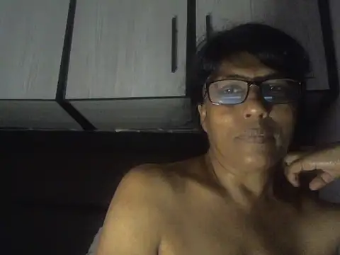 Snapshot of MsAttitude chatting on February 8, 2026, 12:36 pm MsAttitude online show from February 8, 2026, 12:36 pm