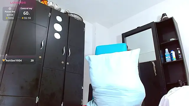 isuckmyselfxxx 420 online show from January 7, 2026, 1:05 pm