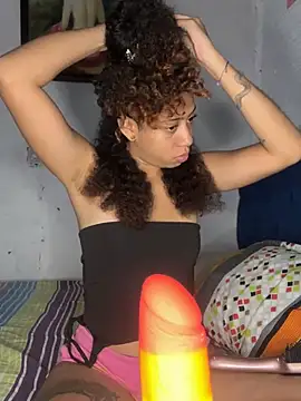 Miley and Vash online show from March 7, 2025, 7:38 pm