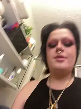 mikittyy online show from February 10, 2025, 11:57 am