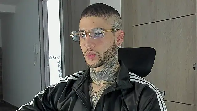 Snapshot of _jamesleandros1 chatting on September 11, 2025, 10:21 pm jamesleandros1 online show from September 11, 2025, 10:21 pm