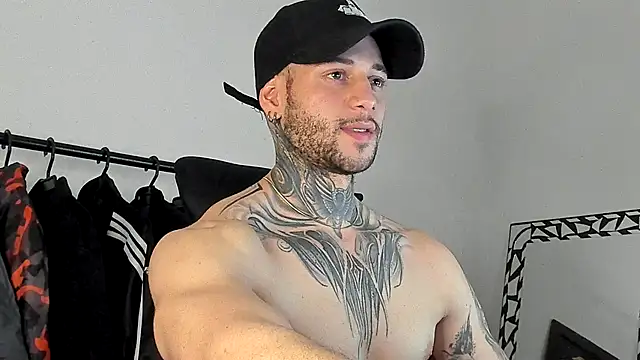 Snapshot of _jamesleandros1 chatting on December 4, 2025, 4:22 am jamesleandros1 online show from December 4, 2025, 4:22 am