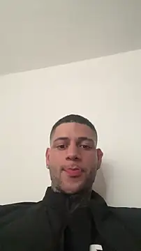 Snapshot of _jamesleandros1 chatting on January 11, 2026, 9:55 pm jamesleandros1 online show from January 11, 2026, 9:55 pm