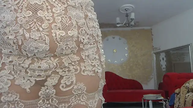 AnnaBellaLuckyXOXO online show from February 12, 2026, 11:10 am