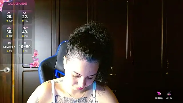 Snapshot of jaydensalvatore_ chatting on November 24, 2025, 10:10 pm jaydensalvatore online show from November 24, 2025, 10:10 pm