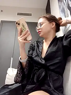 Snapshot of lovebellagrey chatting on December 5, 2024, 5:23 pm lovebellagrey online show from December 5, 2024, 5:23 pm