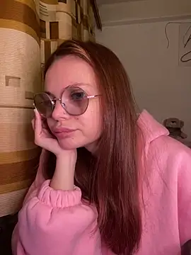 Snapshot of lovebellagrey chatting on January 5, 2026, 6:00 pm lovebellagrey online show from January 5, 2026, 6:00 pm