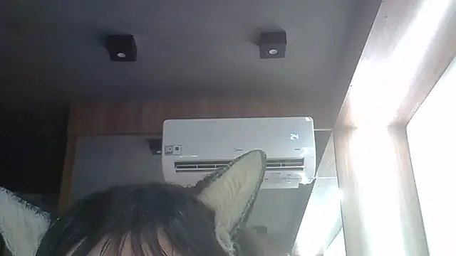 Skinny-Kitten online show from March 29, 2026, 4:30 pm