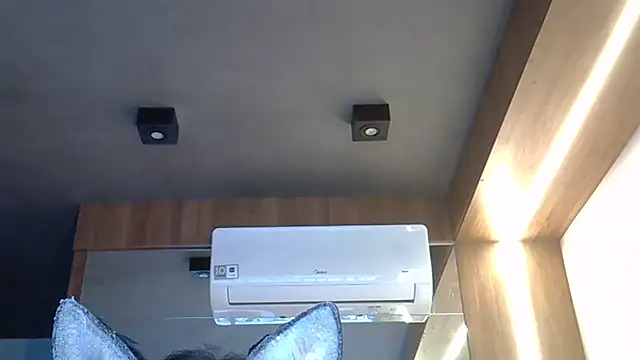 Skinny-Kitten online show from October 29, 2025, 7:57 pm