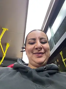 Snapshot of Abril_Luv chatting on February 10, 2026, 1:15 am Abril Luv online show from February 10, 2026, 1:15 am