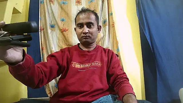 Snapshot of Cute_boy2000 chatting on February 9, 2025, 12:30 pm Cute boy2000 online show from February 9, 2025, 12:30 pm