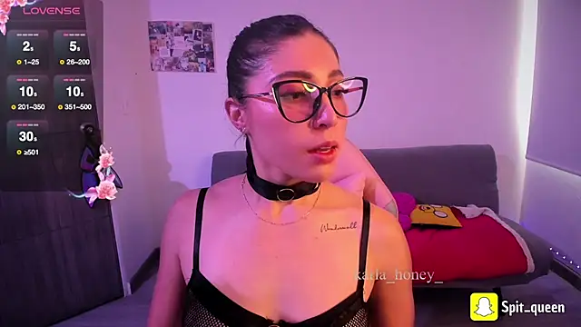 Spit queen online show from February 6, 2026, 7:21 pm