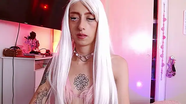 alisseallie online show from March 16, 2026, 12:18 am