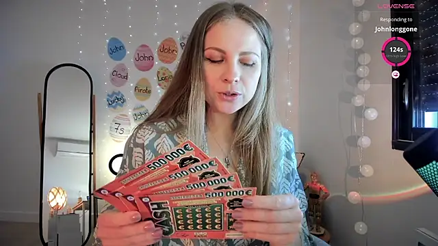 ImKeira online show from April 4, 2026, 12:45 pm