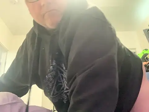 Snapshot of iwantutocum1X chatting on June 26, 2026, 8:14 pm iwantutocum1X online show from June 26, 2026, 8:14 pm