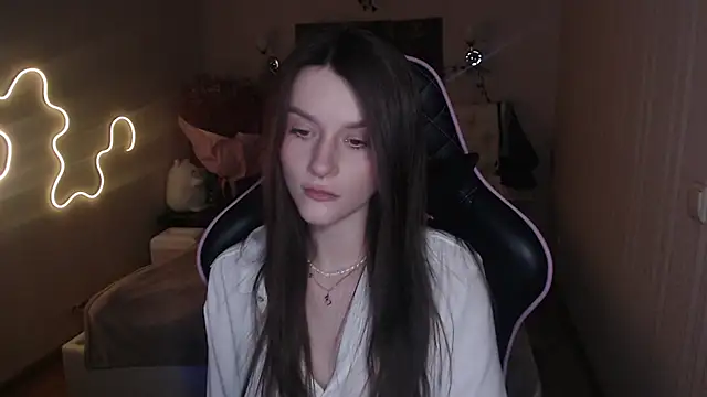 jeann elsaa online show from December 7, 2024, 11:29 pm