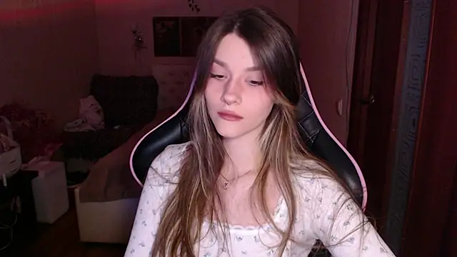 jeann elsaa online show from November 29, 2025, 4:45 am