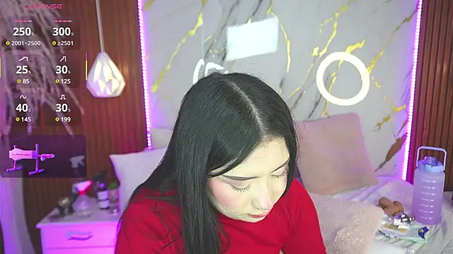 haylie  online show from February 14, 2025, 7:17 am