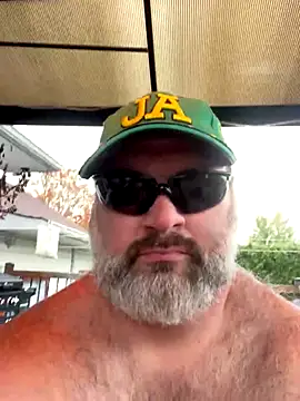 fat cock 4 you online show from October 14, 2025, 8:31 pm