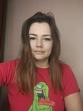 KrissSexi online show from April 17, 2026, 7:00 am