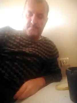 Snapshot of bestofyalcinturkey chatting on December 6, 2024, 8:32 am bestofyalcinturkey online show from December 6, 2024, 8:32 am