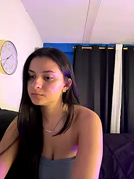 Lolitah  69 online show from October 22, 2025, 2:55 am