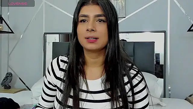 Snapshot of ZiaCalifa chatting on March 22, 2025, 12:14 pm ZiaCalifa online show from March 22, 2025, 12:14 pm