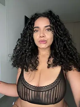Mariecurl online show from May 16, 2026, 11:04 pm