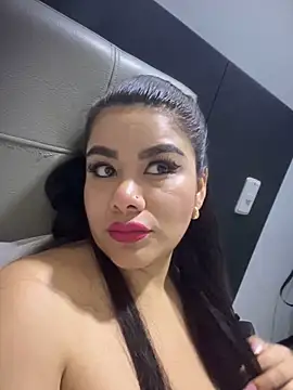 Snapshot of Insane_Issa chatting on February 16, 2025, 3:59 pm Insane Issa online show from February 16, 2025, 3:59 pm