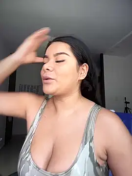 Snapshot of Insane_Issa chatting on October 1, 2025, 3:16 pm Insane Issa online show from October 1, 2025, 3:16 pm