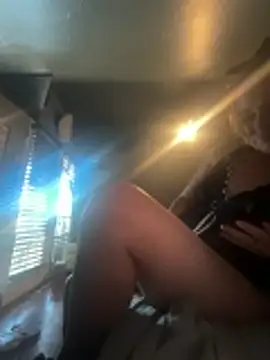 SummerBlueMoon online show from March 25, 2026, 9:14 pm