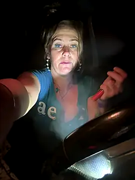 SummerBlueMoon online show from November 2, 2025, 9:58 am