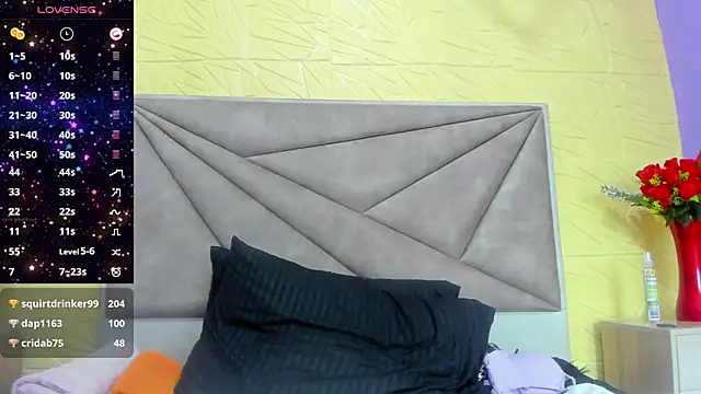 Snapshot of Esmeralda_oikos chatting on March 14, 2025, 11:43 pm Esmeralda oikos online show from March 14, 2025, 11:43 pm