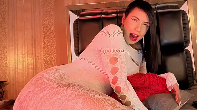 MishaKinki online show from November 27, 2025, 7:03 pm