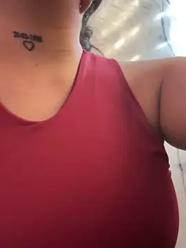 LunaBaker-1 online show from October 16, 2025, 7:55 pm