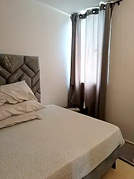 MIYESSI online show from November 20, 2025, 6:19 pm