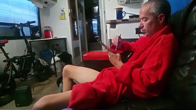 JunkieLiLMethWhore online show from December 2, 2025, 5:25 pm