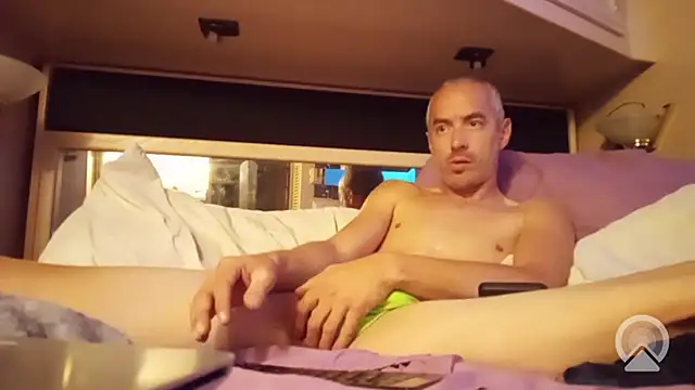 JunkieLiLMethWhore online show from October 20, 2025, 3:52 am