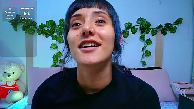 tati cardenas online show from October 7, 2025, 5:08 am