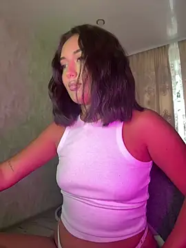 lily  foster online show from April 10, 2026, 2:24 pm