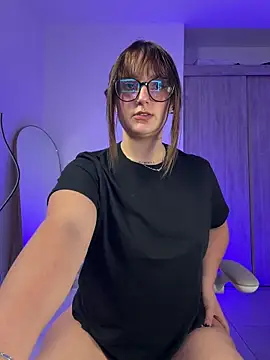 Megan lu2 online show from June 2, 2026, 4:34 am