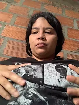 moncerrat luna online show from February 15, 2025, 1:16 pm