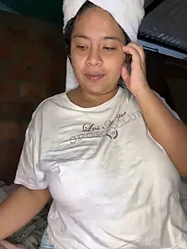 moncerrat luna online show from February 12, 2025, 5:16 pm