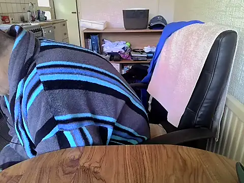 daddyflash online show from November 2, 2025, 11:48 am