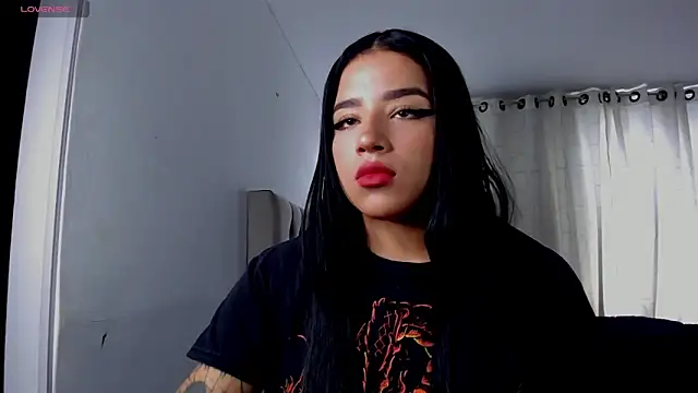 aliice walker  online show from April 3, 2026, 3:07 pm