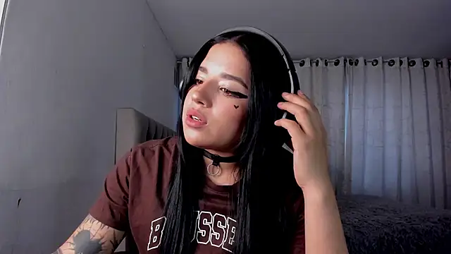 Snapshot of aliice_walker_ chatting on May 22, 2026, 10:52 pm aliice walker online show from May 22, 2026, 10:52 pm