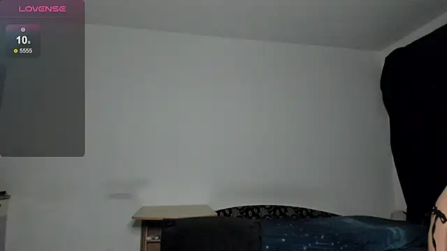 Snapshot of KitsuneRem chatting on February 19, 2026, 11:12 pm KitsuneRem online show from February 19, 2026, 11:12 pm