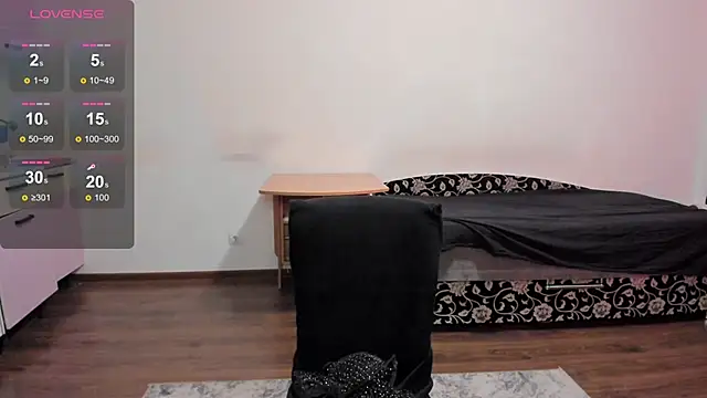 Snapshot of KitsuneRem chatting on February 12, 2026, 9:47 pm KitsuneRem online show from February 12, 2026, 9:47 pm